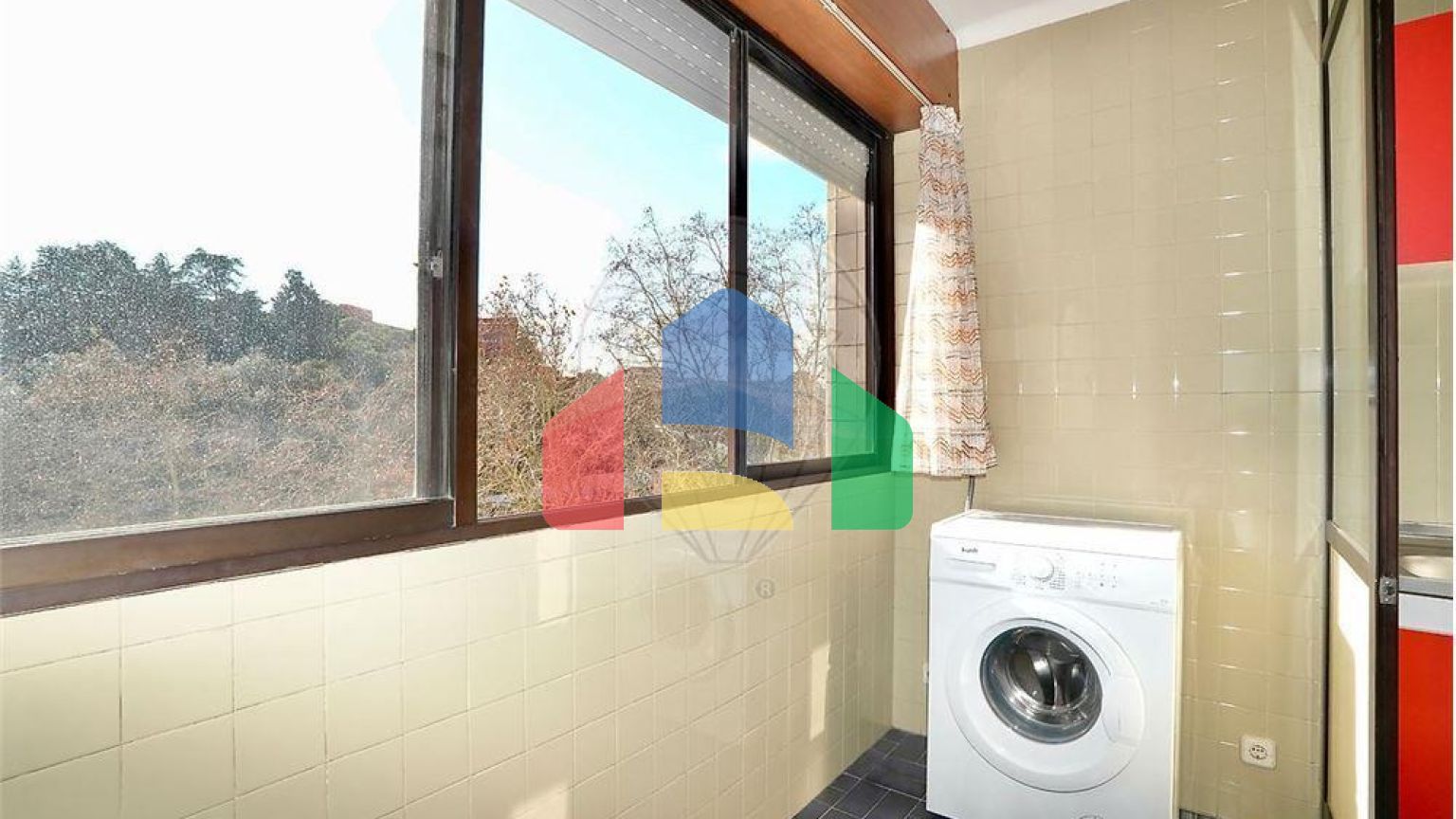 Residential - Condo/Apartment - T3 - Benfica, Lisbon - PT