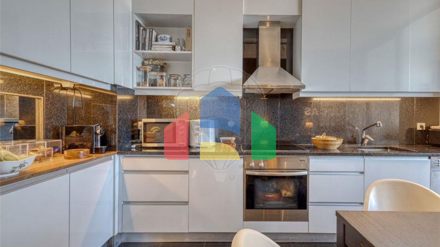 Residential - Condo/Apartment - T3 - Matosinhos e Leça da Palmeira, Matosinhos - PT