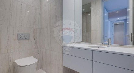 Residential - Condo/Apartment - T3 - Matosinhos e Leça da Palmeira, Matosinhos - PT