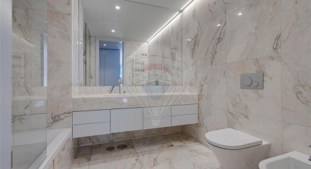 Residential - Condo/Apartment - T3 - Matosinhos e Leça da Palmeira, Matosinhos - PT