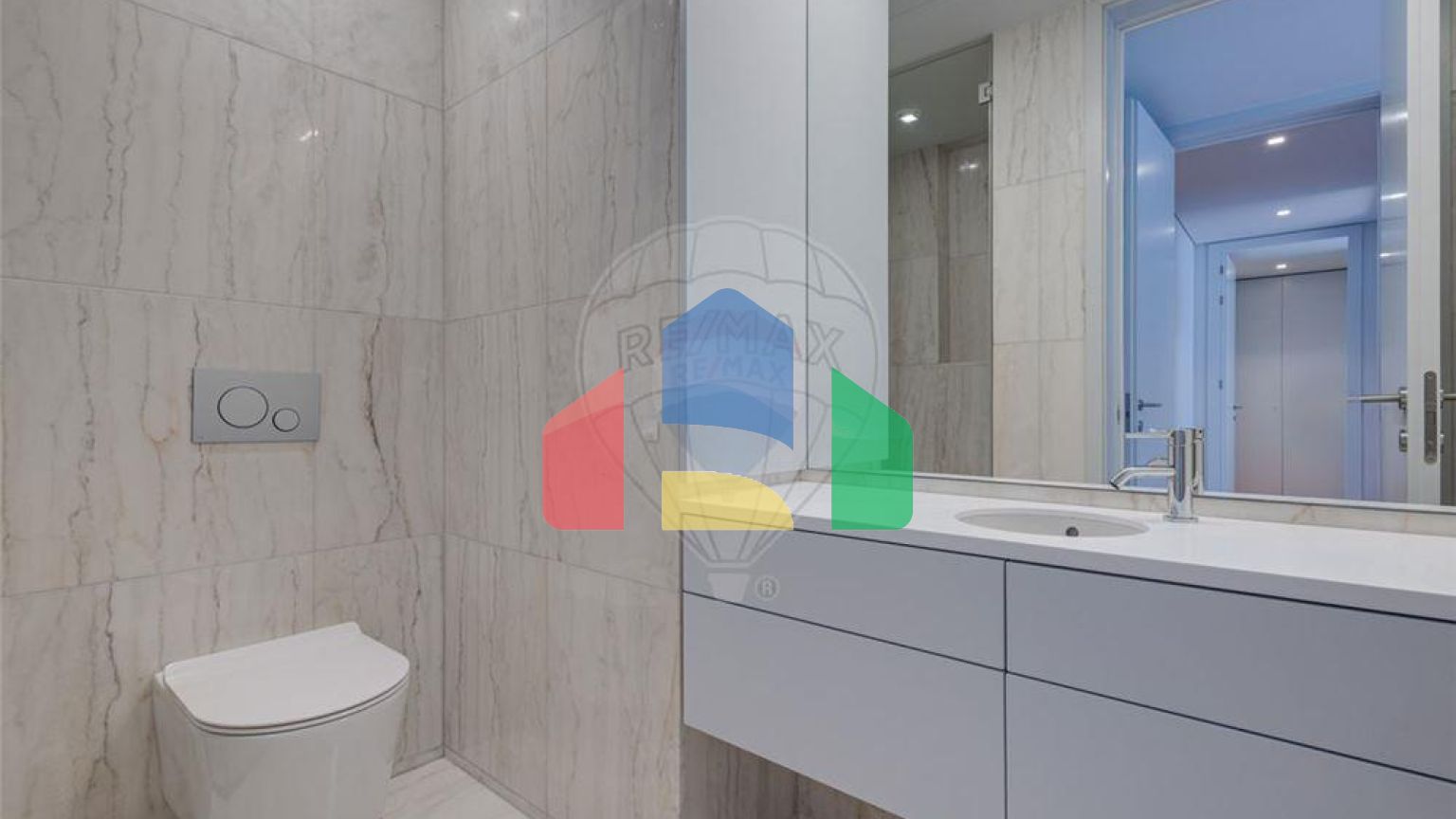 Residential - Condo/Apartment - T3 - Matosinhos e Leça da Palmeira, Matosinhos - PT