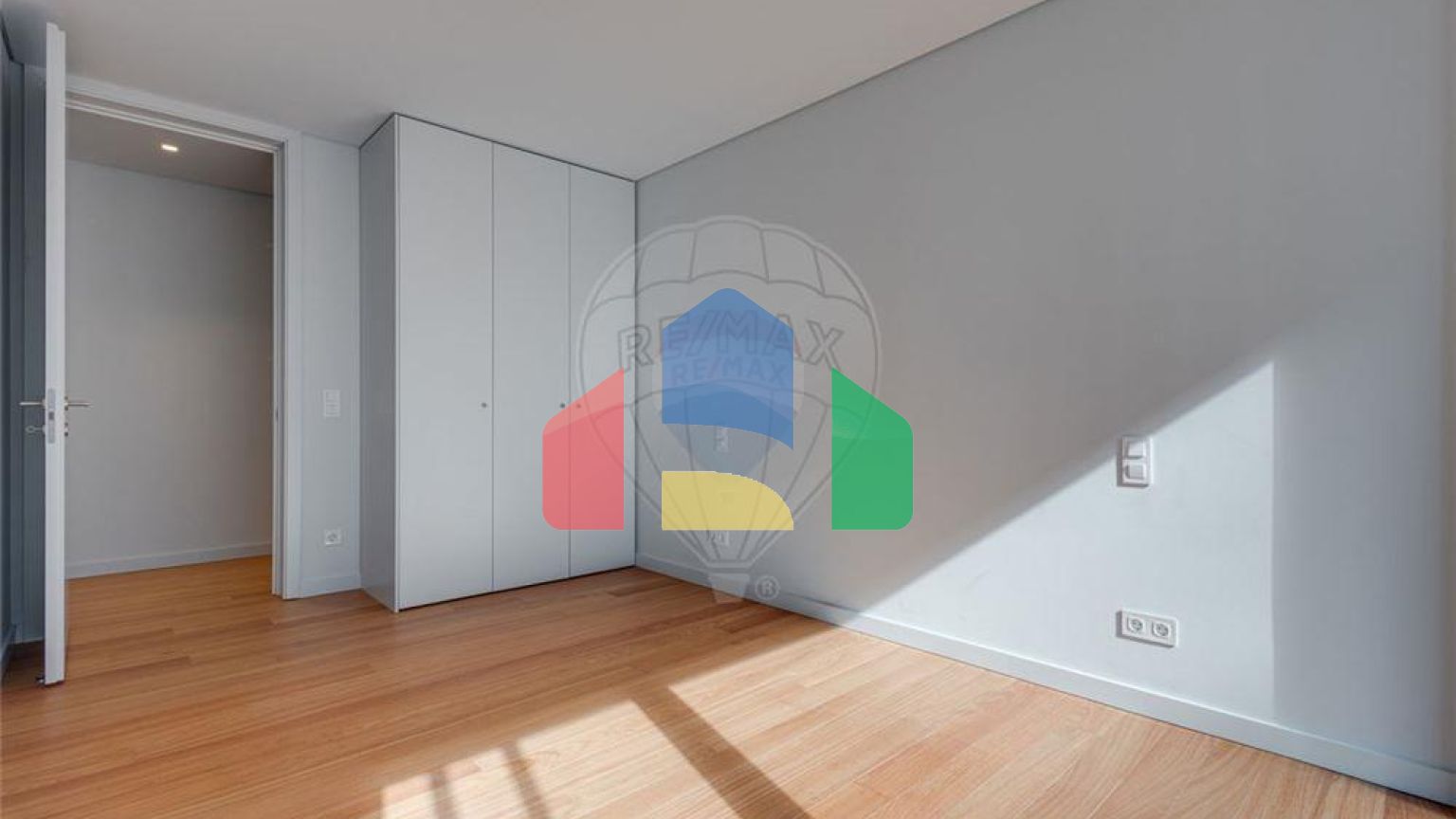 Residential - Condo/Apartment - T3 - Matosinhos e Leça da Palmeira, Matosinhos - PT