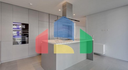 Residential - Condo/Apartment - T3 - Matosinhos e Leça da Palmeira, Matosinhos - PT