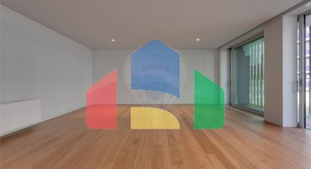 Residential - Condo/Apartment - T3 - Matosinhos e Leça da Palmeira, Matosinhos - PT