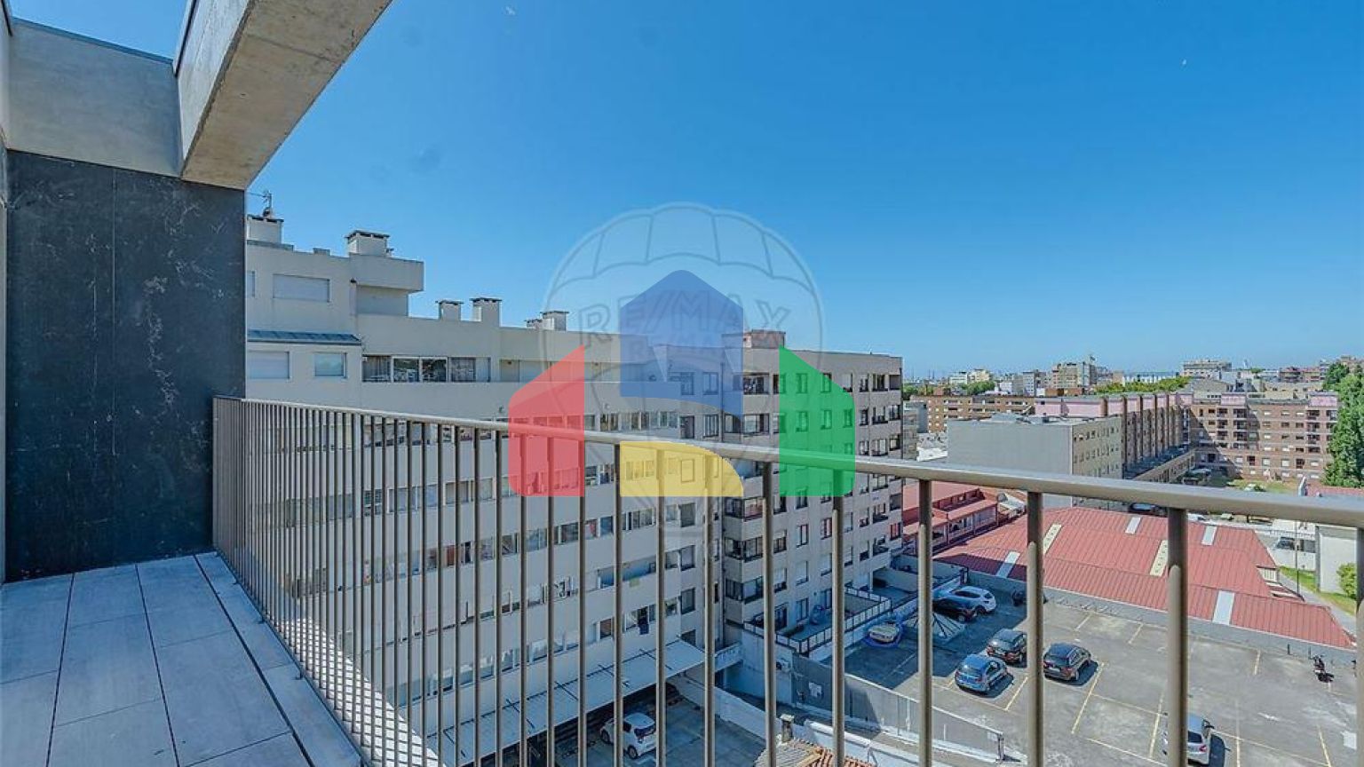 Residential - Condo/Apartment - T4 - Matosinhos e Leça da Palmeira, Matosinhos - PT