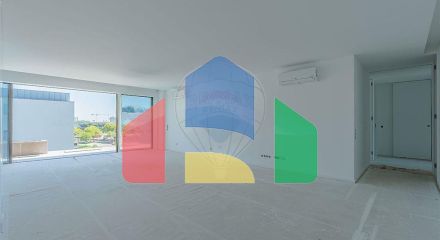 Residential - Condo/Apartment - T4 - Matosinhos e Leça da Palmeira, Matosinhos - PT