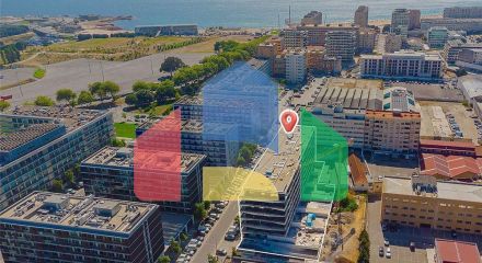 Residential - Condo/Apartment - T4 - Matosinhos e Leça da Palmeira, Matosinhos - PT