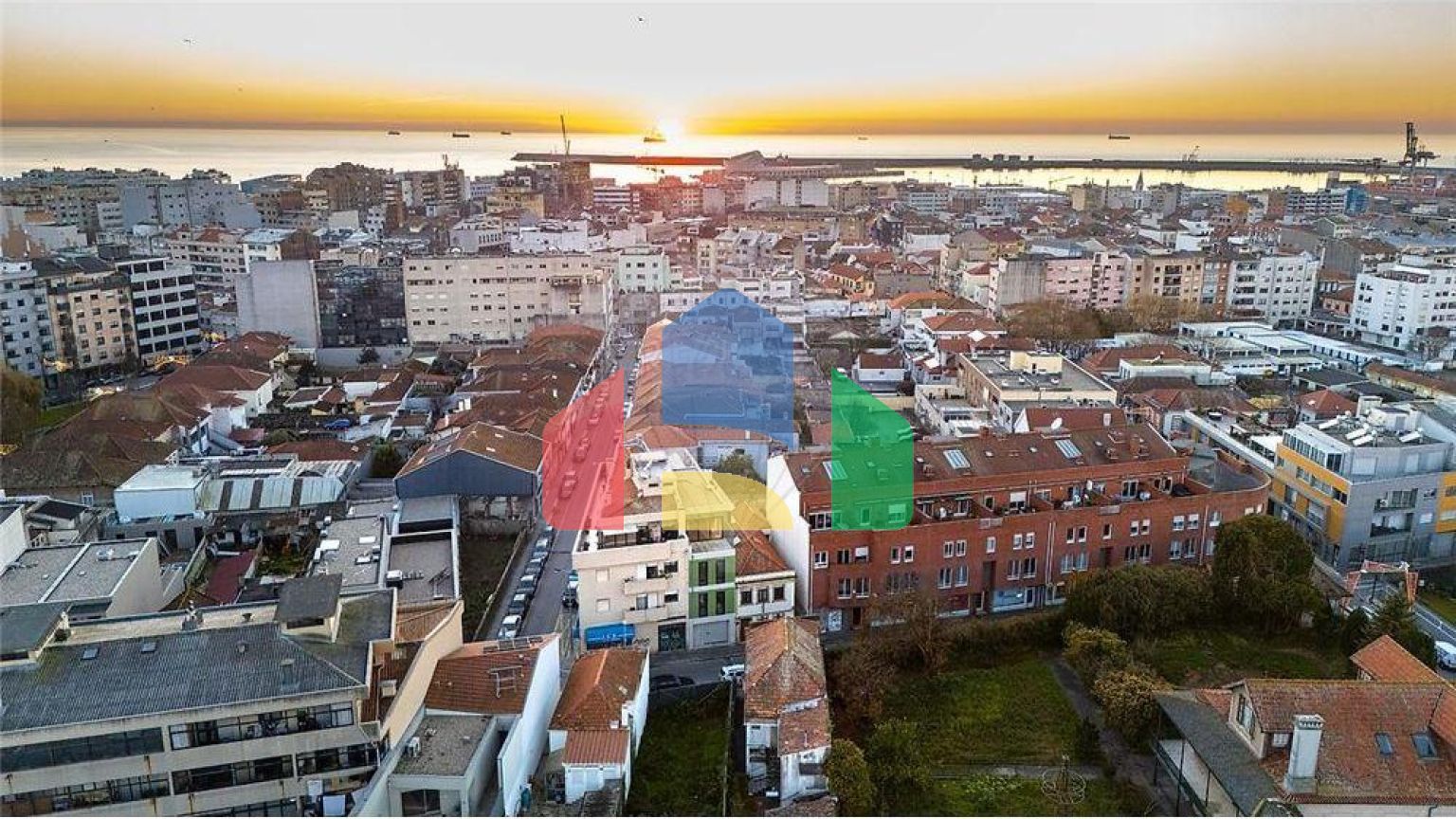 Residential - Single Family Home - T4 - Matosinhos e Leça da Palmeira, Matosinhos - PT