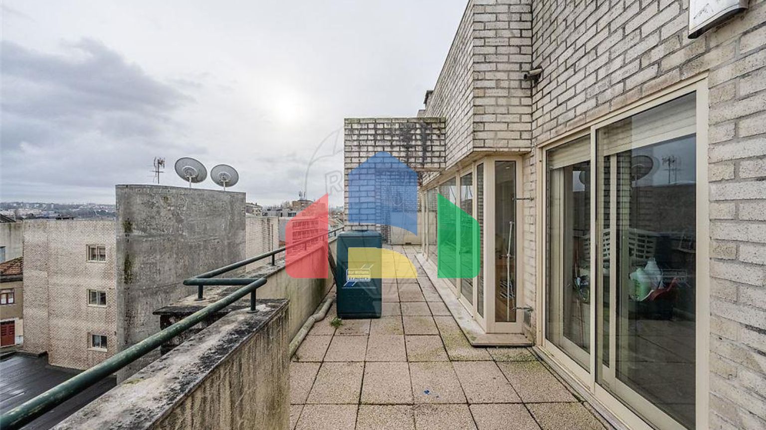 Residential - Condo/Apartment - T2 - Matosinhos e Leça da Palmeira, Matosinhos - PT