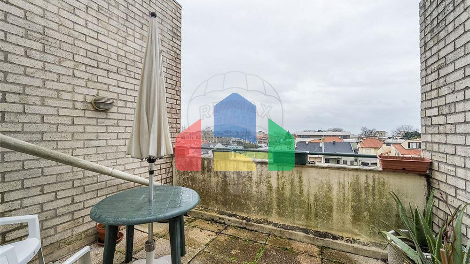 Residential - Condo/Apartment - T2 - Matosinhos e Leça da Palmeira, Matosinhos - PT