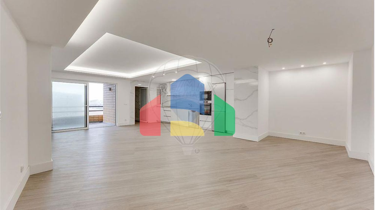 Residential - Condo/Apartment - T3 - Matosinhos e Leça da Palmeira, Matosinhos - PT