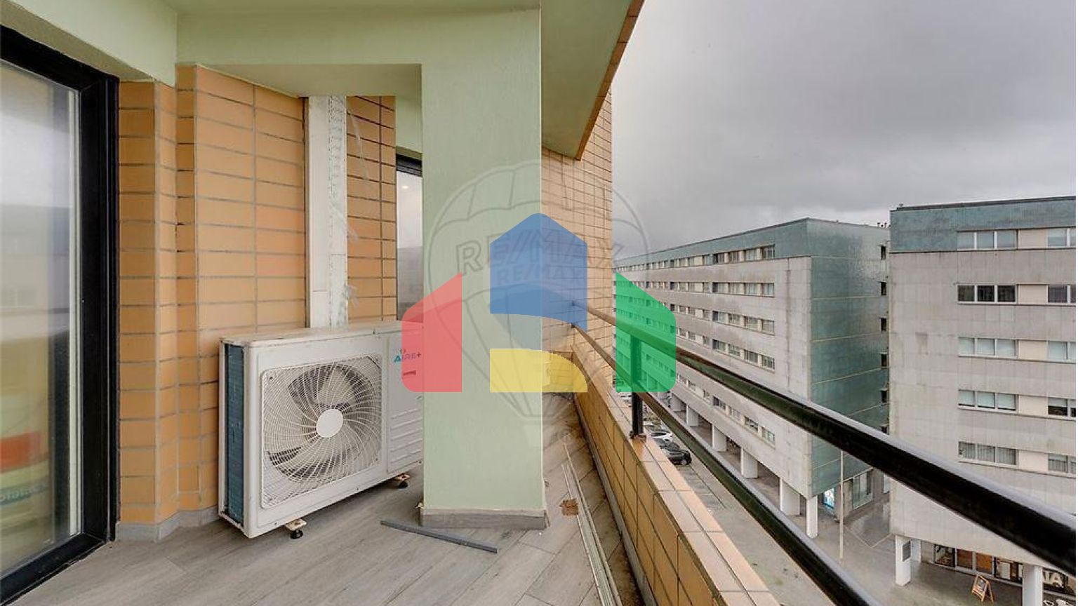 Residential - Condo/Apartment - T3 - Matosinhos e Leça da Palmeira, Matosinhos - PT