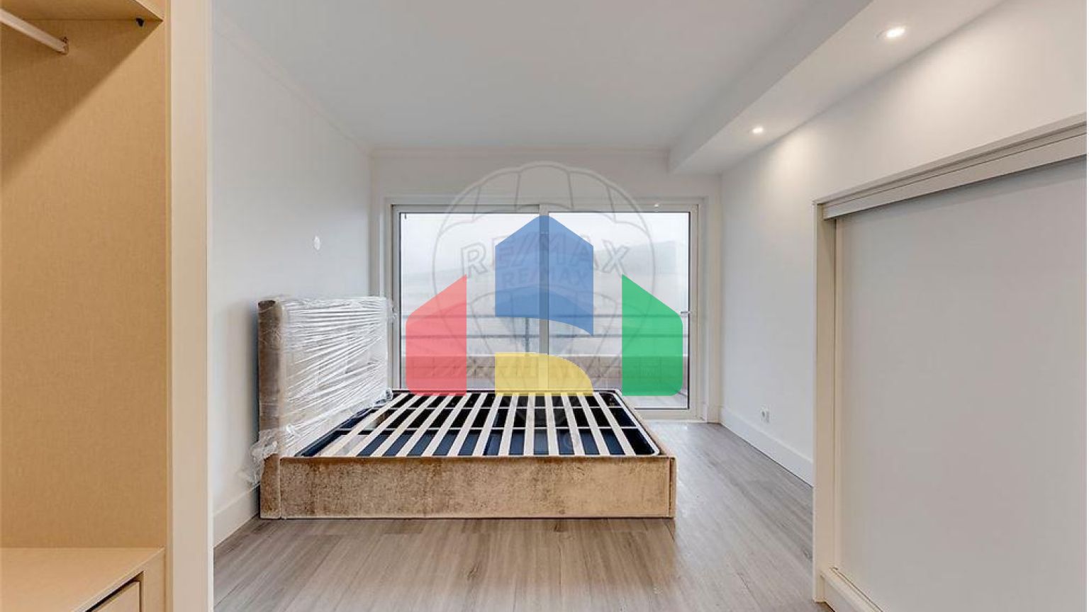 Residential - Condo/Apartment - T3 - Matosinhos e Leça da Palmeira, Matosinhos - PT