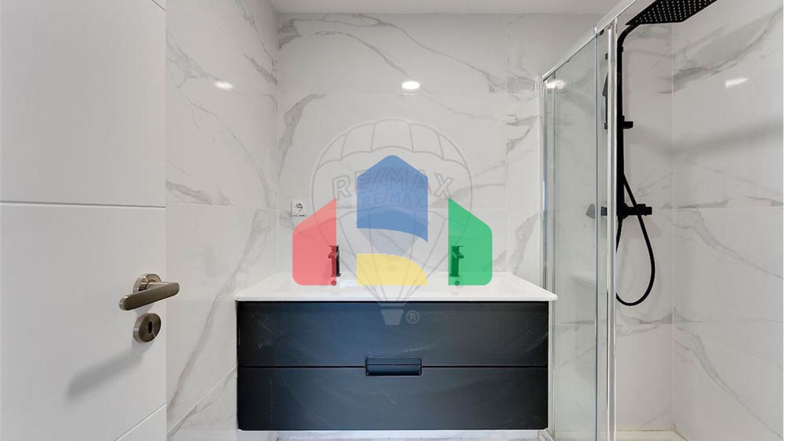 Residential - Condo/Apartment - T3 - Matosinhos e Leça da Palmeira, Matosinhos - PT