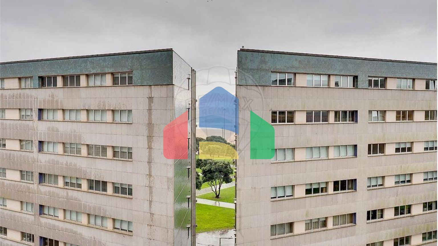 Residential - Condo/Apartment - T3 - Matosinhos e Leça da Palmeira, Matosinhos - PT