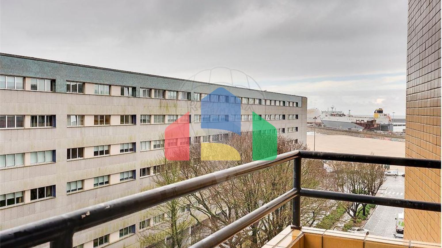 Residential - Condo/Apartment - T3 - Matosinhos e Leça da Palmeira, Matosinhos - PT