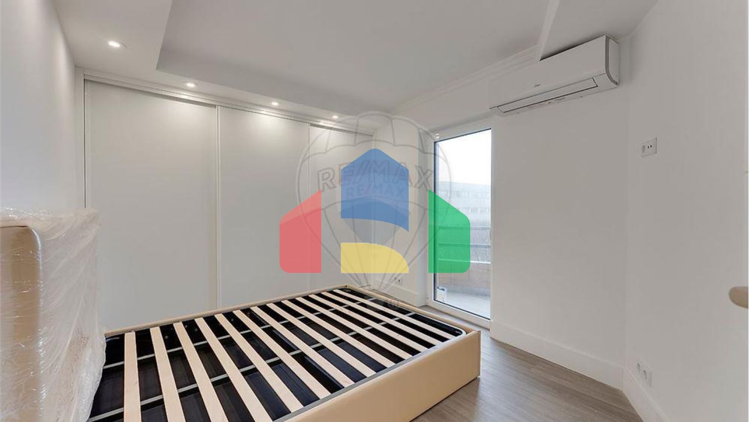 Residential - Condo/Apartment - T3 - Matosinhos e Leça da Palmeira, Matosinhos - PT