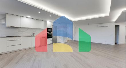 Residential - Condo/Apartment - T3 - Matosinhos e Leça da Palmeira, Matosinhos - PT