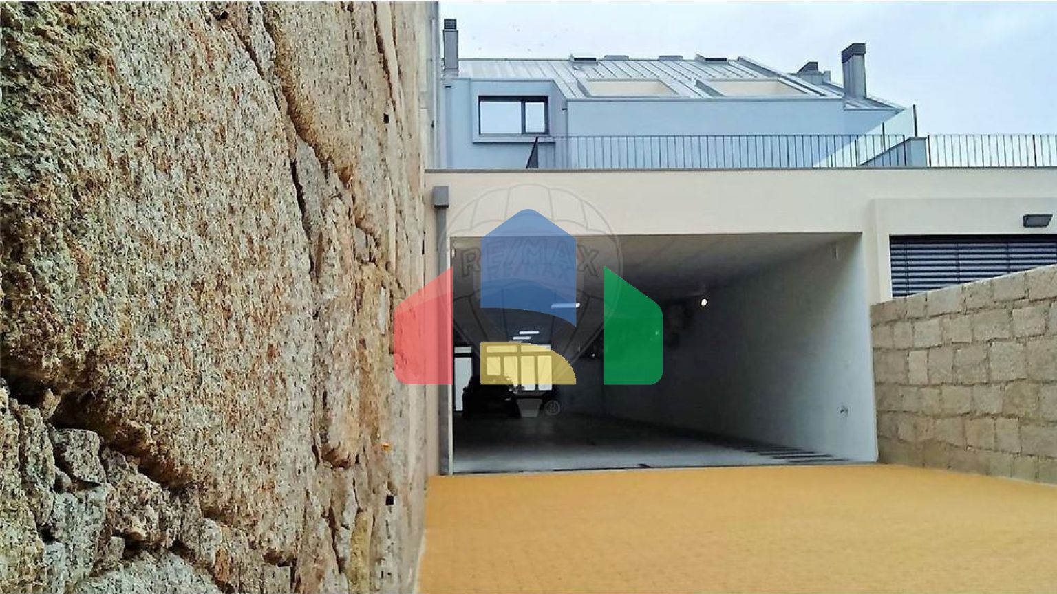 Residential - Condo/Apartment - T3 - Matosinhos e Leça da Palmeira, Matosinhos - PT