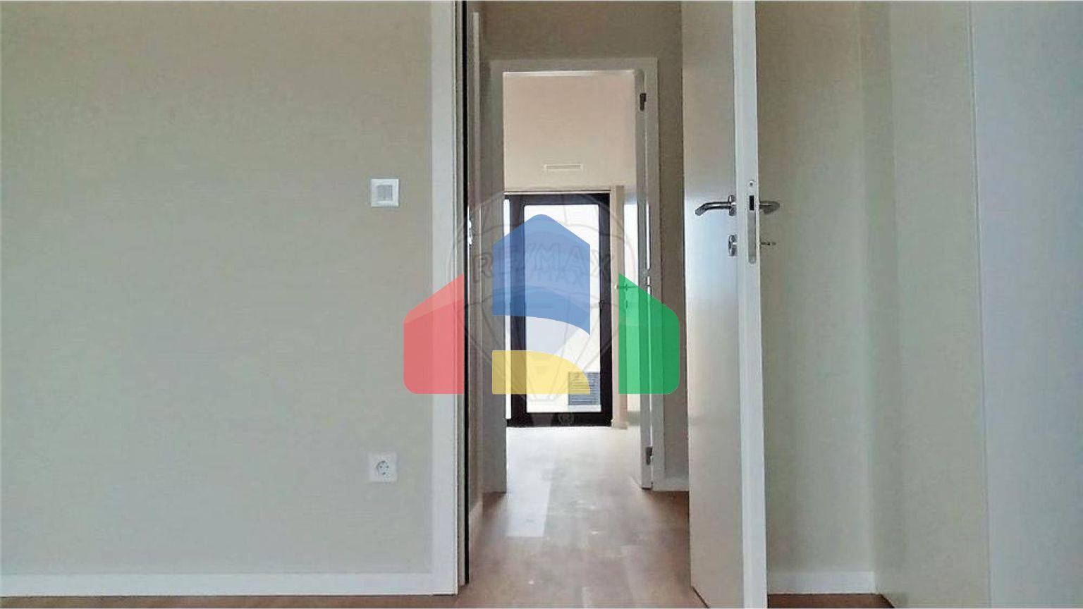 Residential - Condo/Apartment - T3 - Matosinhos e Leça da Palmeira, Matosinhos - PT