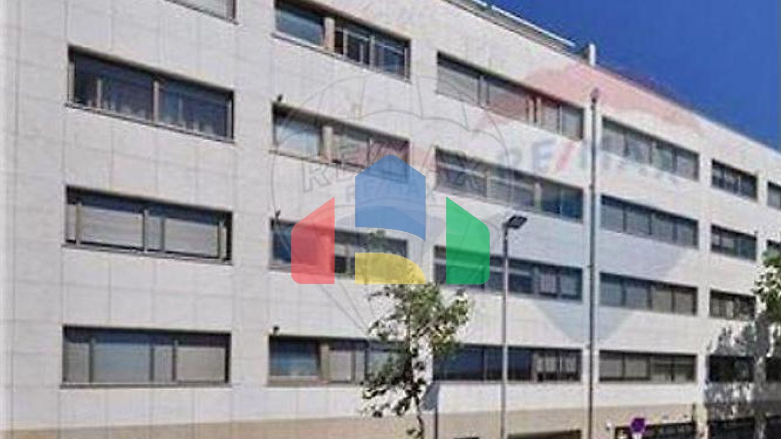 Residential - Condo/Apartment - T4 - Matosinhos e Leça da Palmeira, Matosinhos - PT