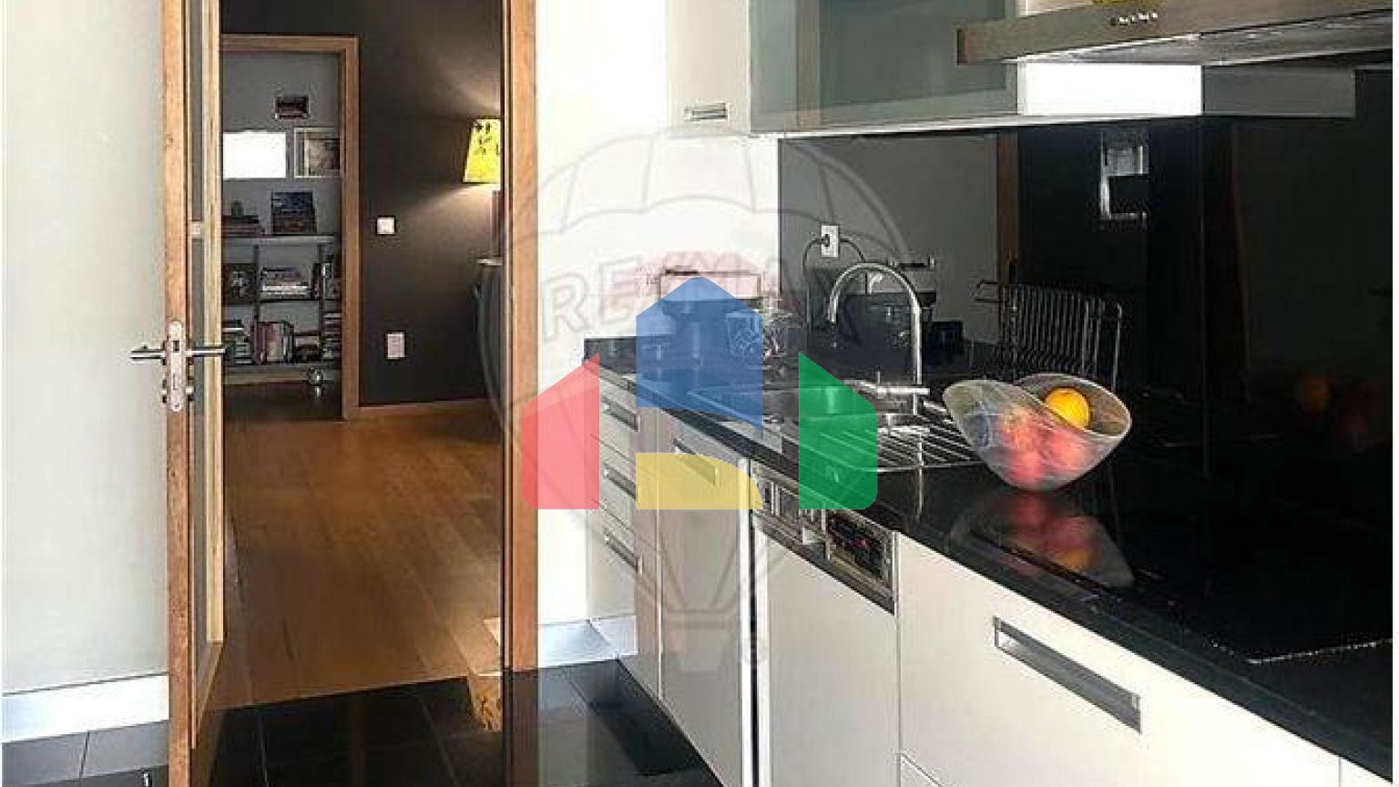 Residential - Condo/Apartment - T4 - Matosinhos e Leça da Palmeira, Matosinhos - PT