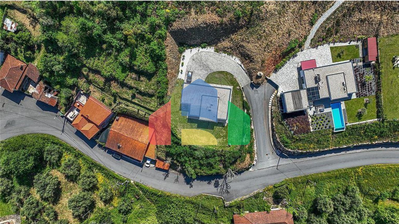 Residential - Single Family Home - T2 - Canedo de Basto e Corgo, Celorico de Basto - PT