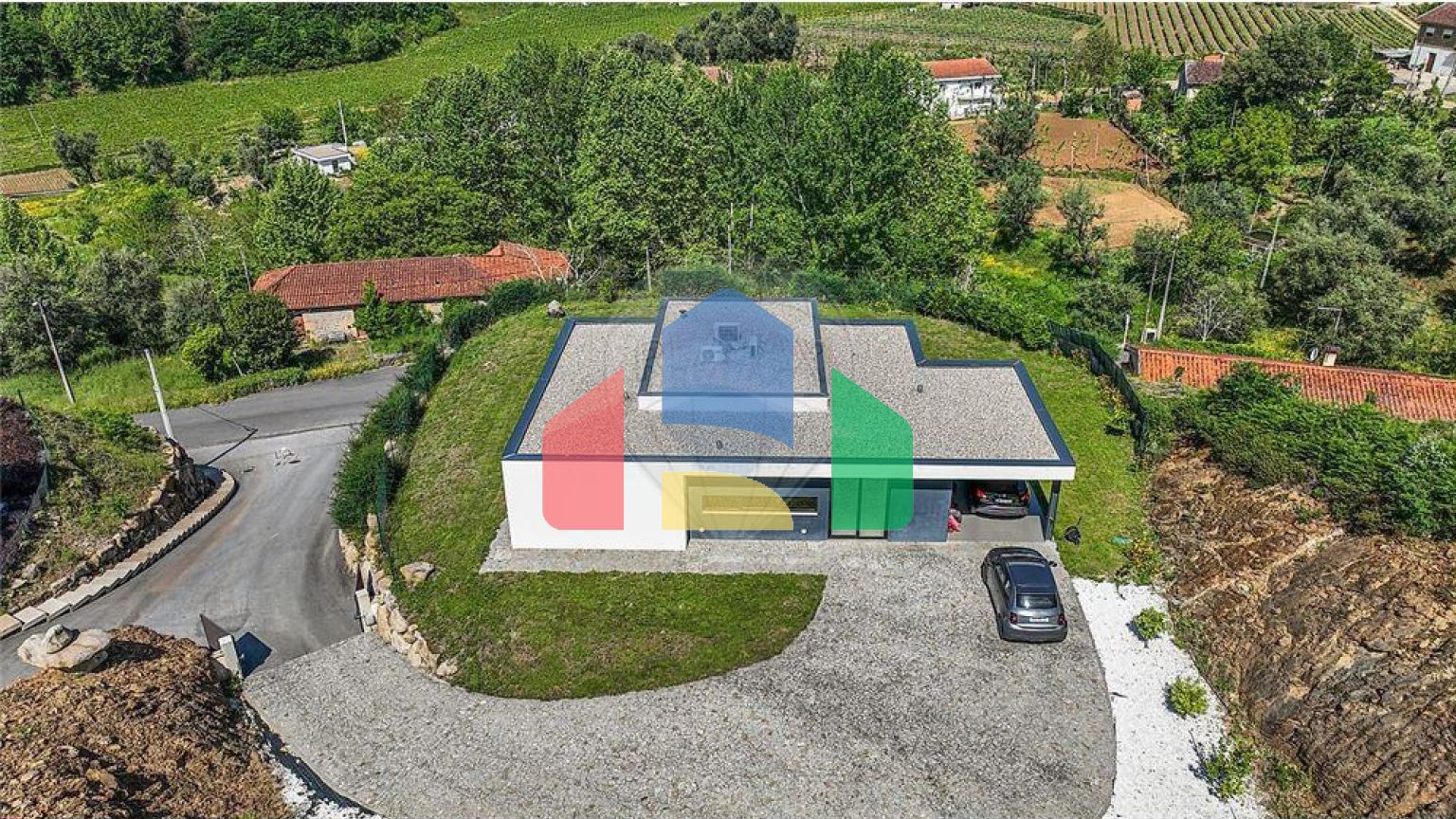 Residential - Single Family Home - T2 - Canedo de Basto e Corgo, Celorico de Basto - PT