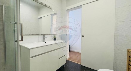 Residential - Condo/Apartment - T2 - Beato, Lisbon - PT