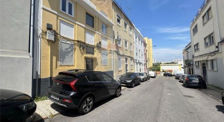 Residential - Condo/Apartment - T2 - Beato, Lisbon - PT