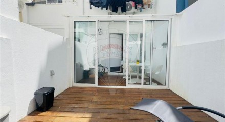 Residential - Condo/Apartment - T2 - Beato, Lisbon - PT