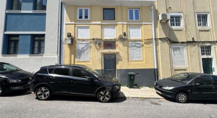 Residential - Condo/Apartment - T2 - Beato, Lisbon - PT
