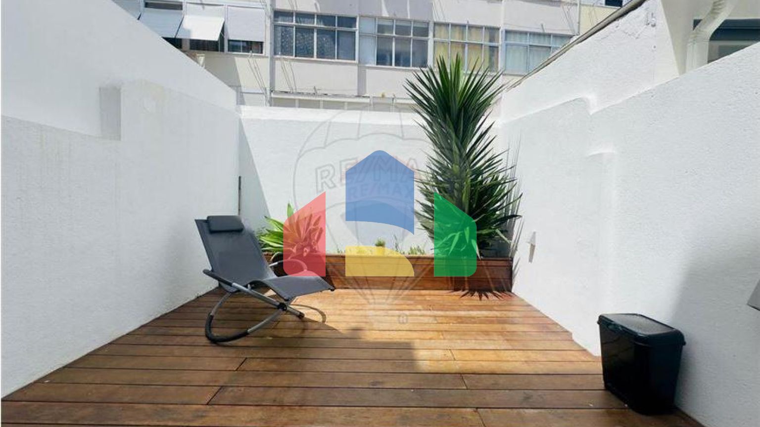 Residential - Condo/Apartment - T2 - Beato, Lisbon - PT