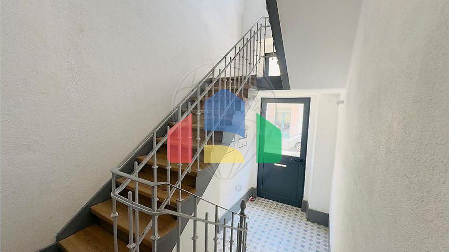 Residential - Condo/Apartment - T2 - Beato, Lisbon - PT