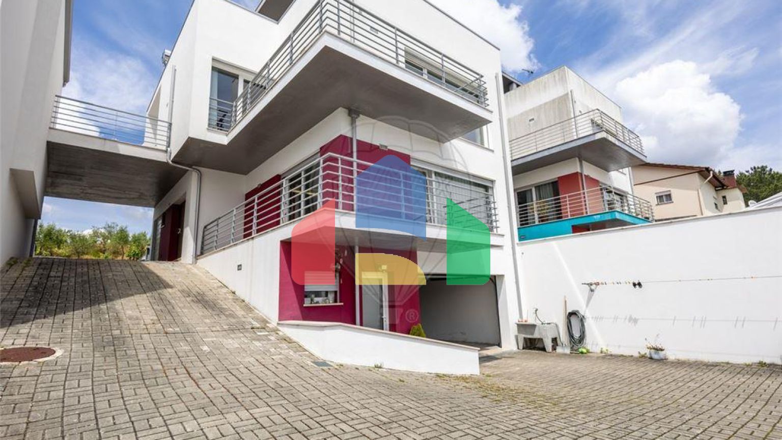 Residential - Single Family Home - T3 - Caranguejeira, Leiria - PT