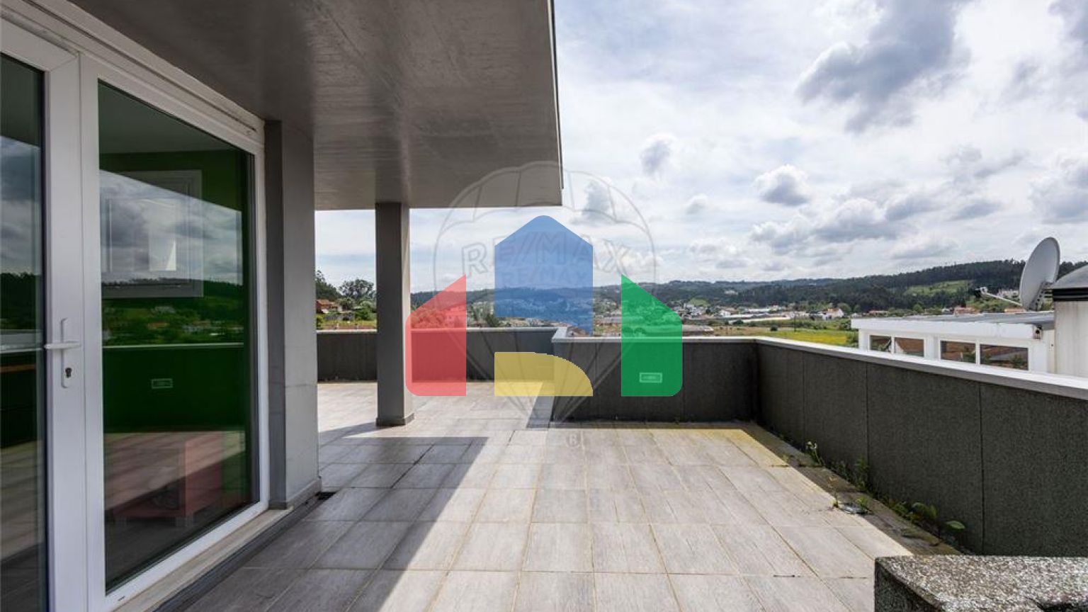 Residential - Single Family Home - T3 - Caranguejeira, Leiria - PT