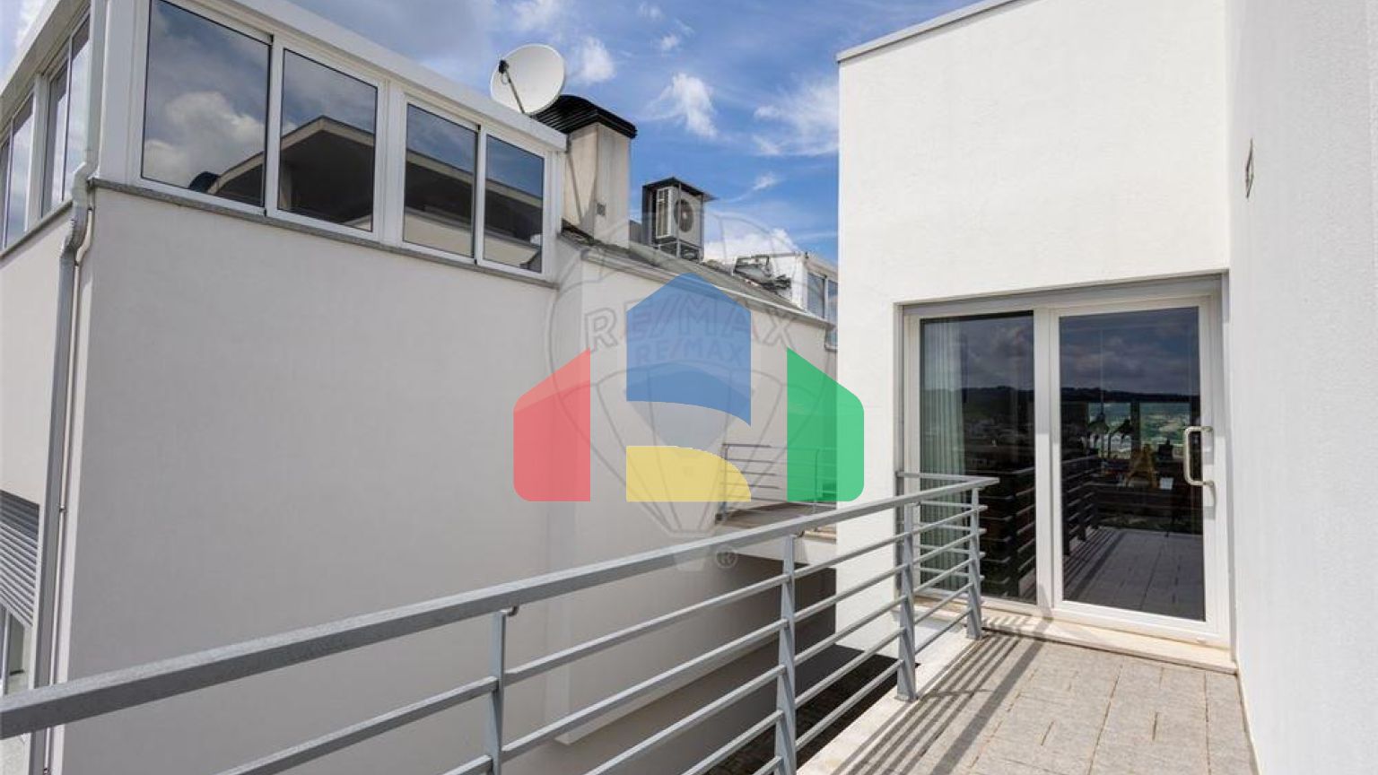 Residential - Single Family Home - T3 - Caranguejeira, Leiria - PT