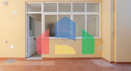 Residential - Condo/Apartment - T1 - Moscavide e Portela, Loures - PT