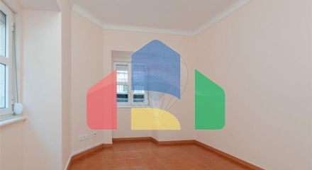 Residential - Condo/Apartment - T1 - Moscavide e Portela, Loures - PT