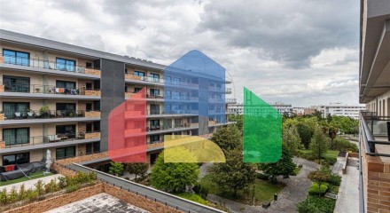 Residential - Condo/Apartment - T2 - Moscavide e Portela, Loures - PT