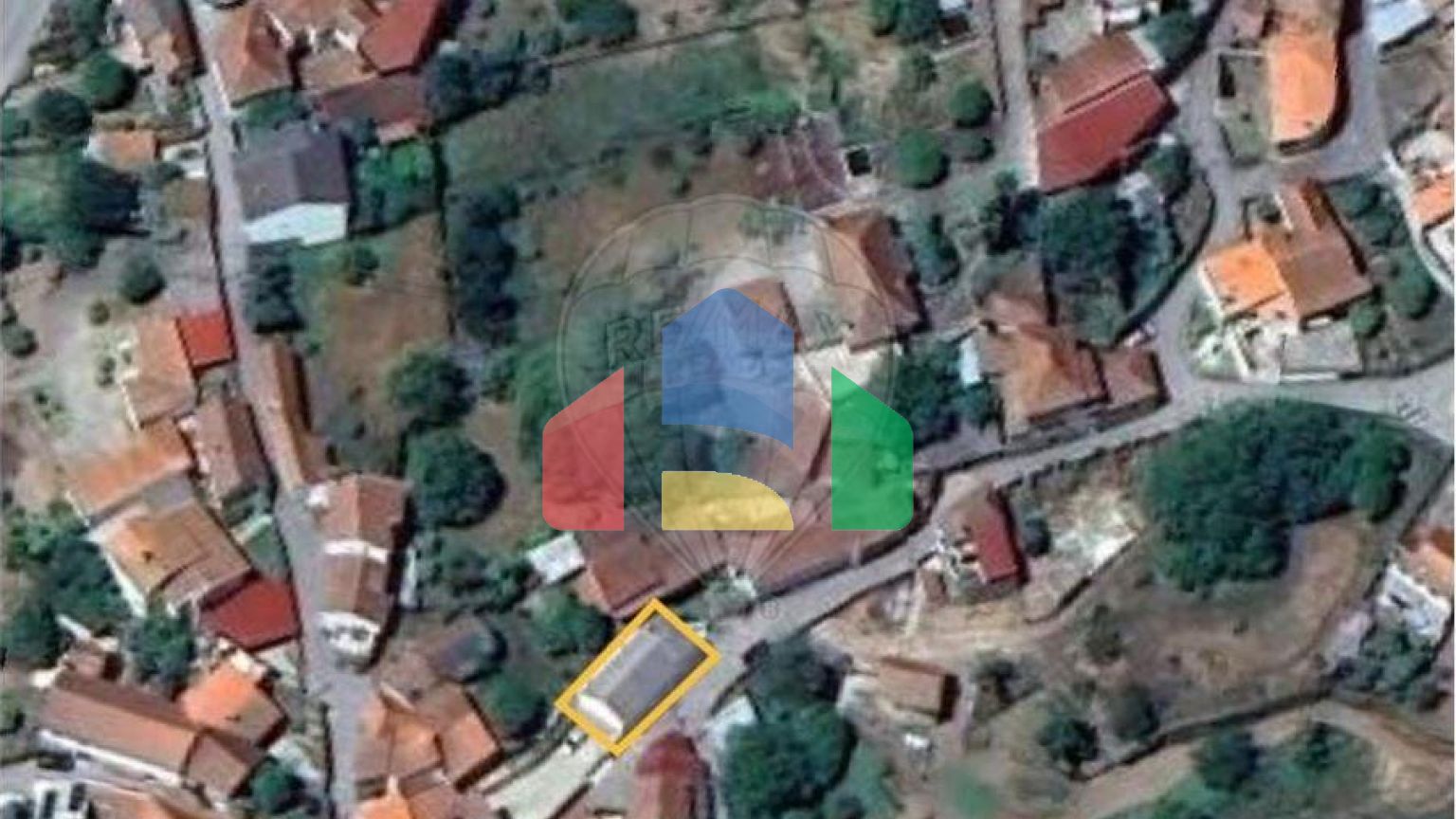 Residential - Single Family Home - T6 - Mouraz e Vila Nova da Rainha, Tondela - PT