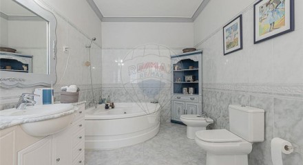 Residential - Single Family Home - T5 - Venda do Pinheiro e Santo Estêvão das Galés, Mafra - PT