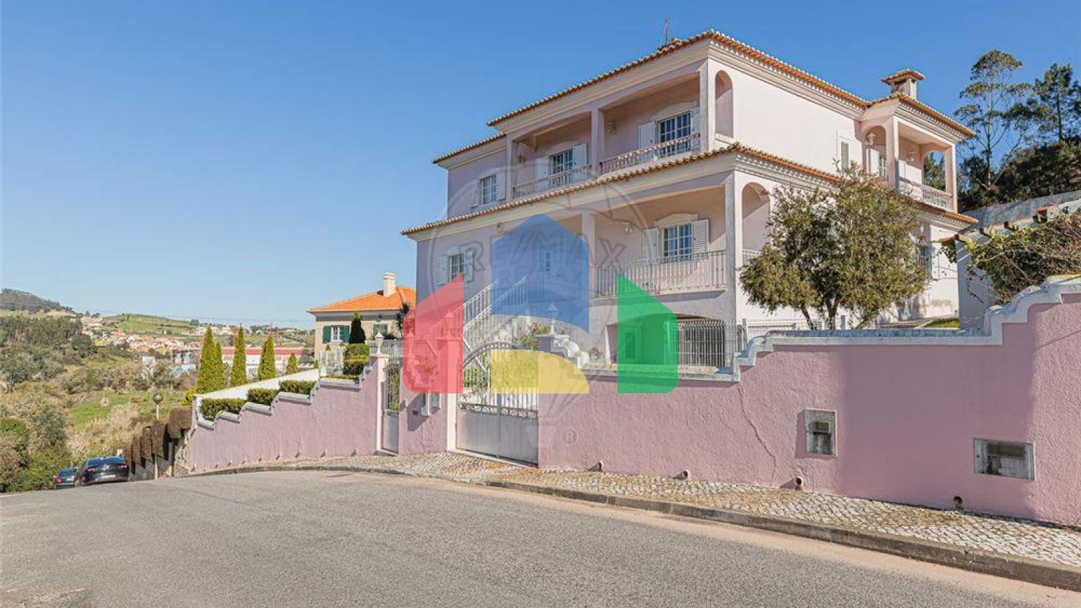 Residential - Single Family Home - T5 - Venda do Pinheiro e Santo Estêvão das Galés, Mafra - PT