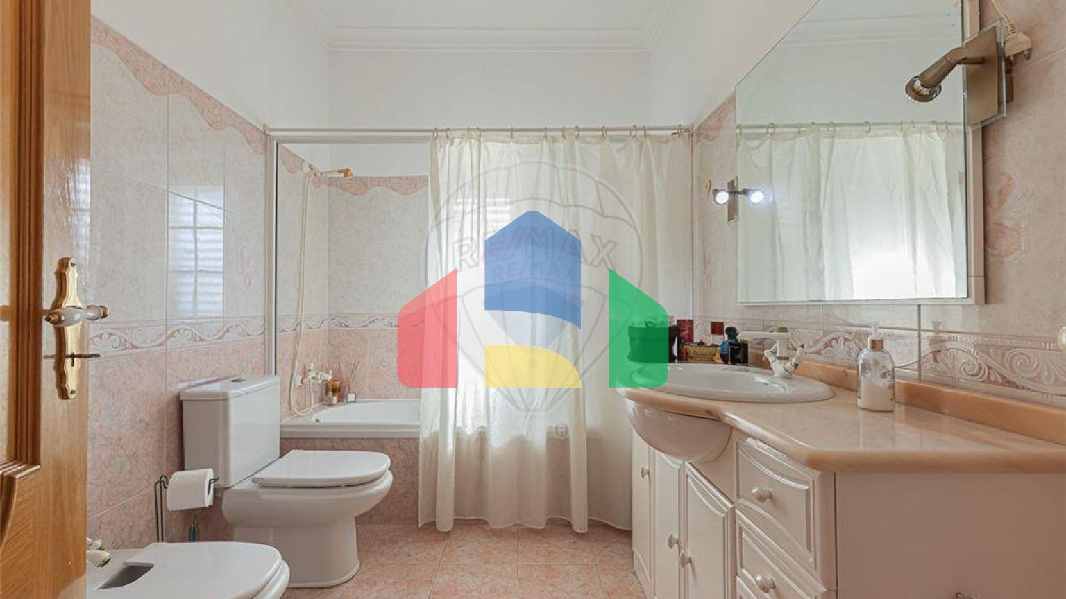 Residential - Single Family Home - T5 - Venda do Pinheiro e Santo Estêvão das Galés, Mafra - PT