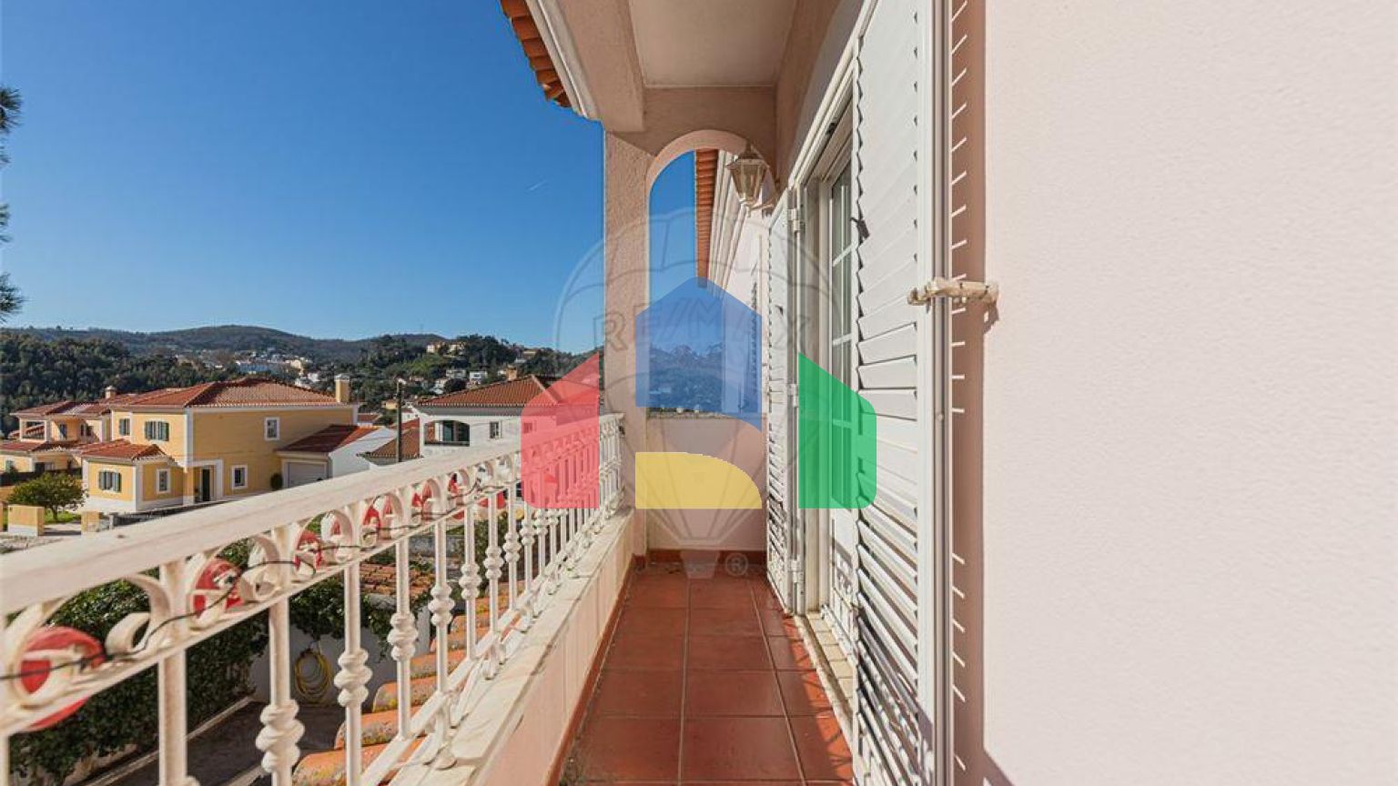 Residential - Single Family Home - T5 - Venda do Pinheiro e Santo Estêvão das Galés, Mafra - PT