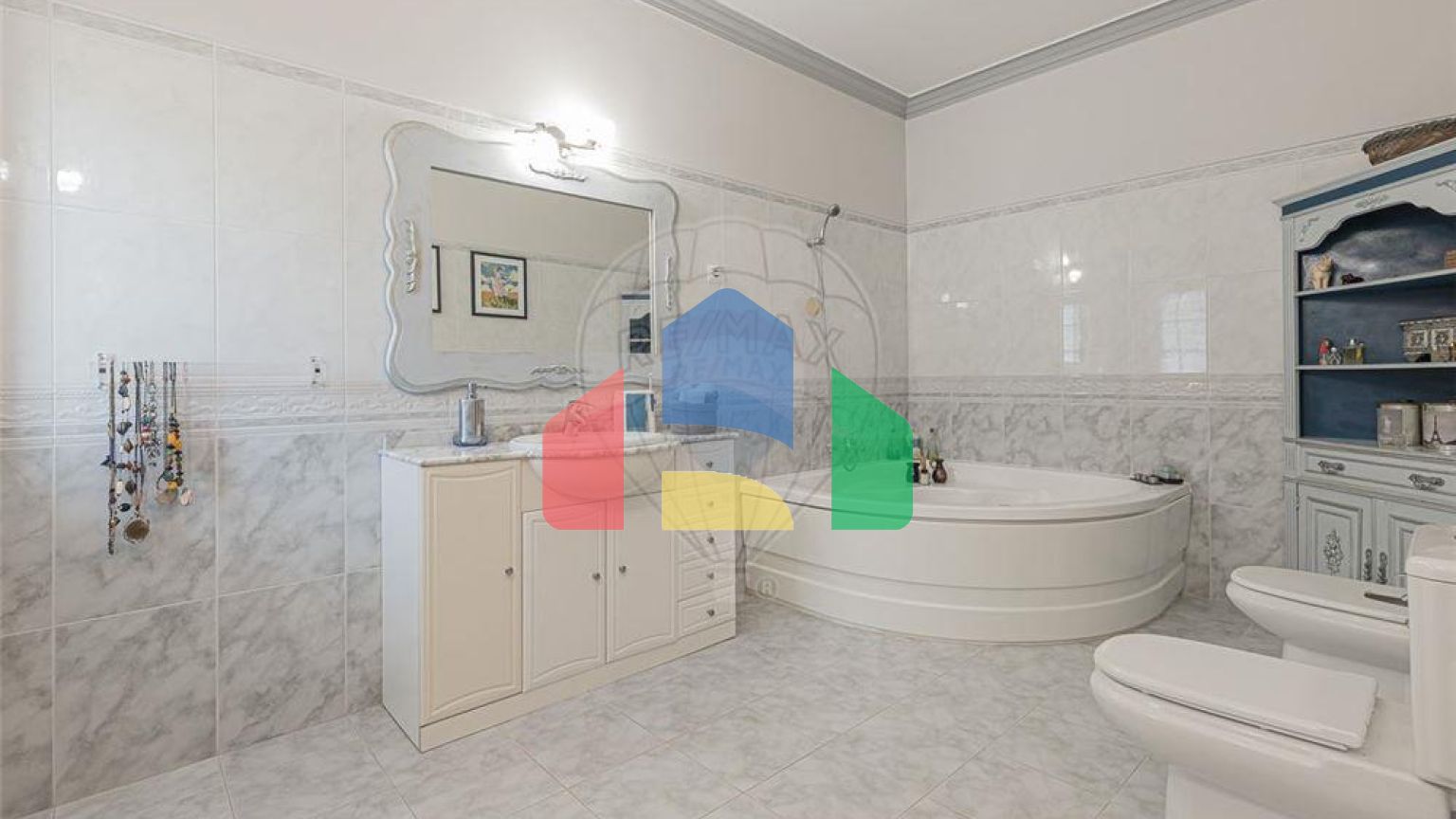 Residential - Single Family Home - T5 - Venda do Pinheiro e Santo Estêvão das Galés, Mafra - PT