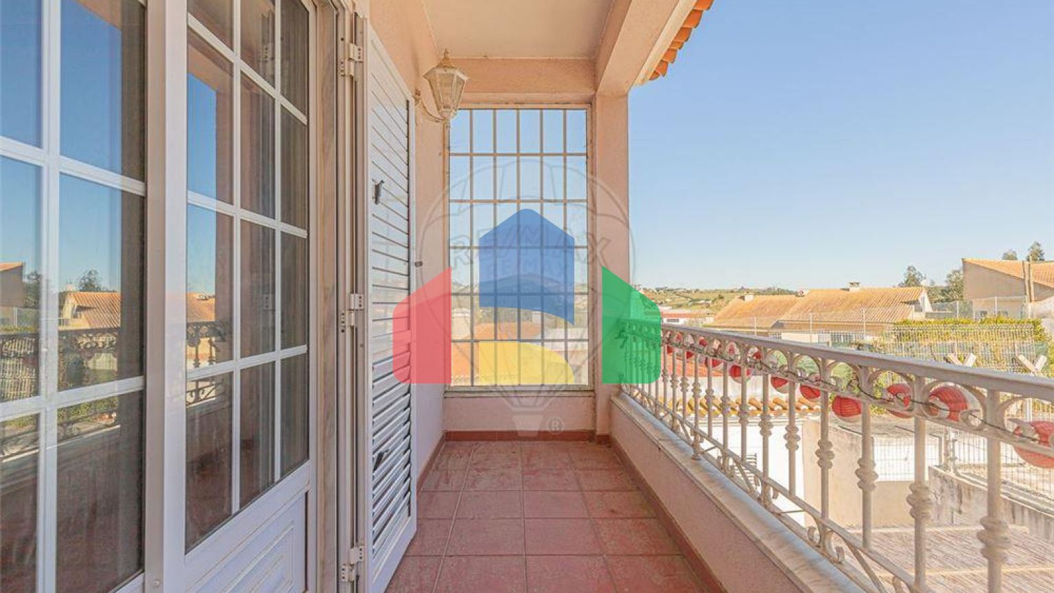 Residential - Single Family Home - T5 - Venda do Pinheiro e Santo Estêvão das Galés, Mafra - PT