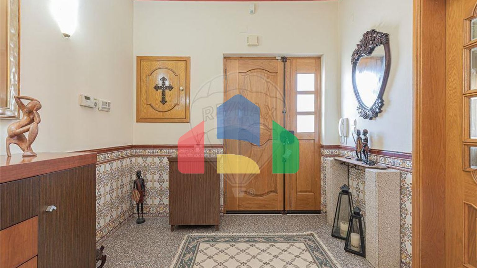 Residential - Single Family Home - T5 - Venda do Pinheiro e Santo Estêvão das Galés, Mafra - PT