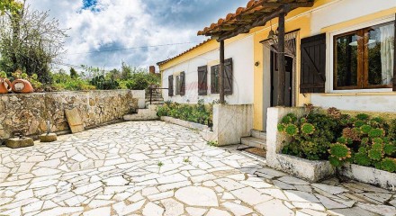 Residential - Single Family Home - T3 - Venda do Pinheiro e Santo Estêvão das Galés, Mafra - PT