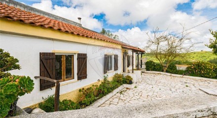 Residential - Single Family Home - T3 - Venda do Pinheiro e Santo Estêvão das Galés, Mafra - PT